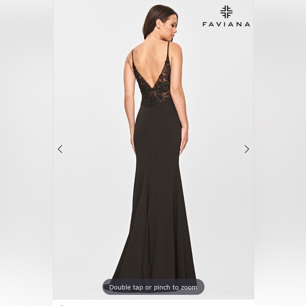 NWOT Faviana Glamour Black Lace Beaded Gown Illusion Neck and Sides 6/8